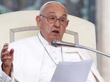 ‘Paus gebruikte denigrerende taal over homoseksuele mensen bij besloten ontmoeting met bisschoppen’