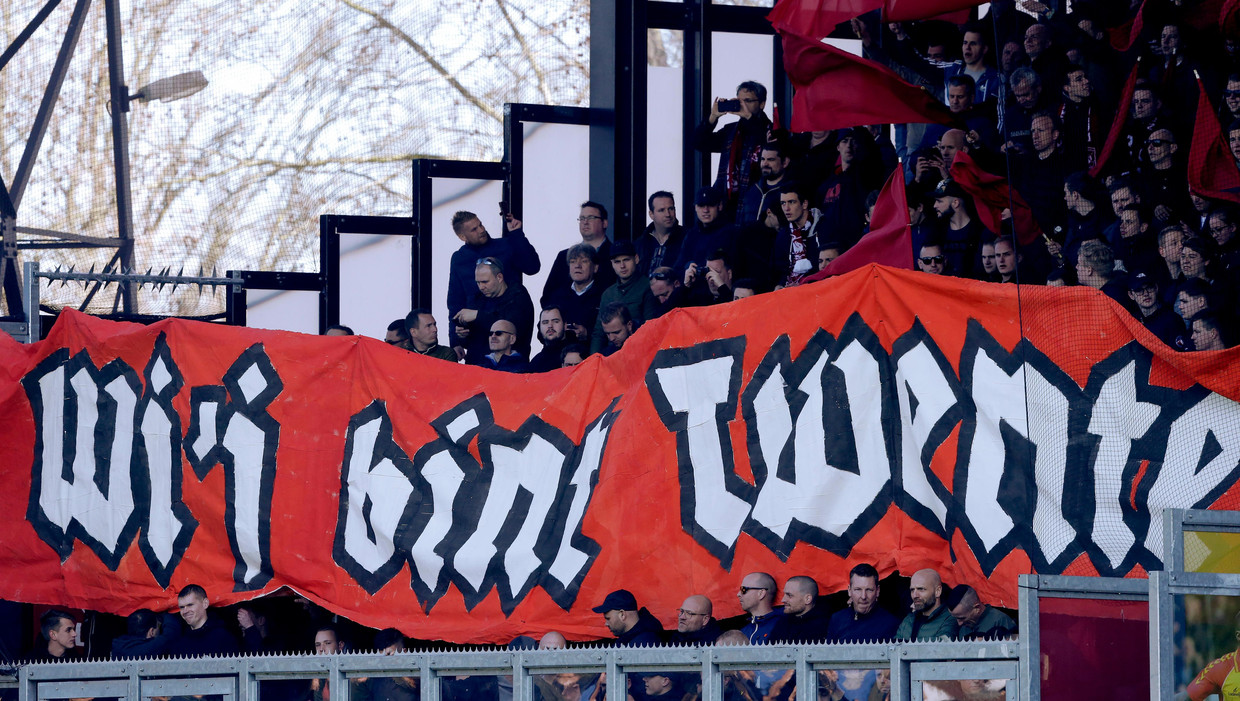 Supporters Fc Twente Zijn Boos Op Ajax Het Parool