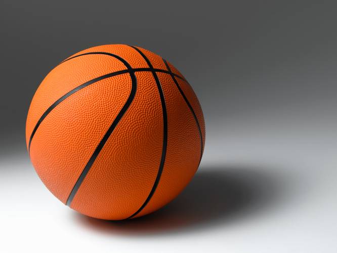 ZZ Leiden sleept er tegen Donar beslissende wedstrijd uit om landstitel basketbal