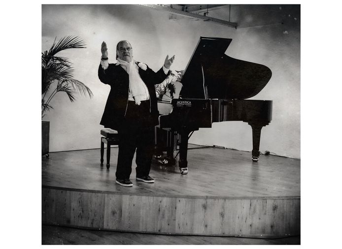 Thijs van der Molen zong de klassieker 'Het leven is goed in m'n Brabantse land' van de Prinsenbeekse jazzband Oh Sixteen-Oh Seven. Het nummer is geschreven door Clemens Duijnstee (muziek) en Peter Nuyten en Louk Varossieau (tekst).