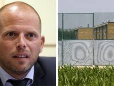 Critiqué, Francken défend l'envoi des transmigrants vers Steenokkerzeel