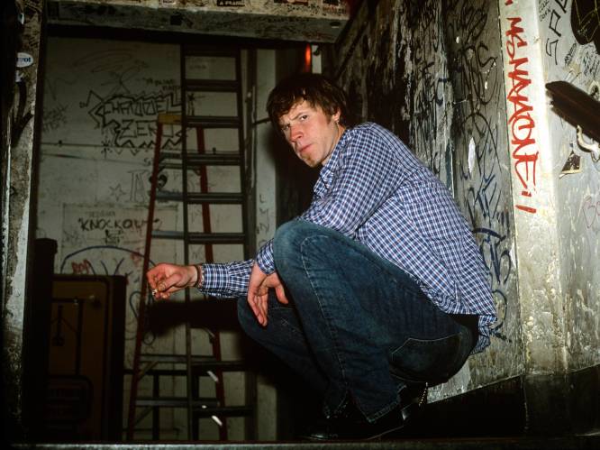 “Zijn arm was als een wegenkaart van Duitsland door de heroïne”: het wilde leven van grunge-pionier Mark Lanegan