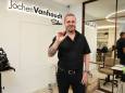 Jochen Vanhoudt is al meer dan 25 jaar dé BV-kapper: “Ik zag de liefde van Koen Wauters en Valerie groeien, maar helaas ook uitdoven”