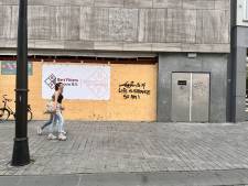 Streetartist Laser 3.14 laat poëzie in Den Bosch achter: 'Den Bosch is een onwaarschijnlijk mooie stad