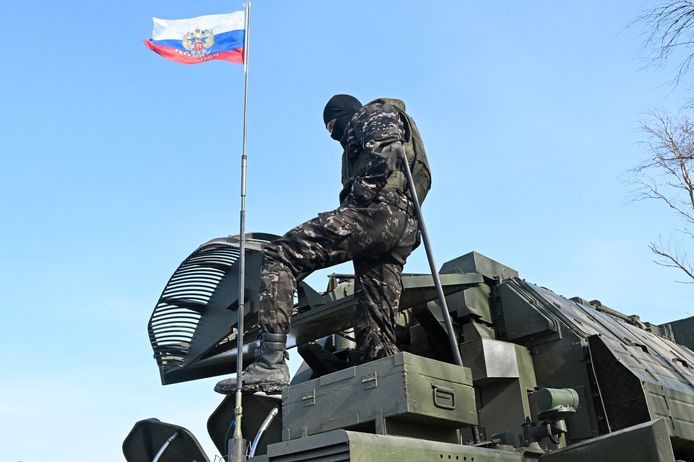 Gemaskerde Russische troepen, mogelijk huurlingen van de Wagner-groep, in Donetsk, Oekraïne.