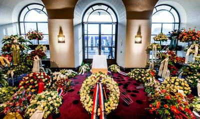Amsterdam neemt emotioneel afscheid van burgemeester Van der Laan