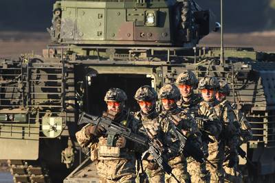 Duitse leger overweegt onderdanen van andere EU-landen te rekruteren