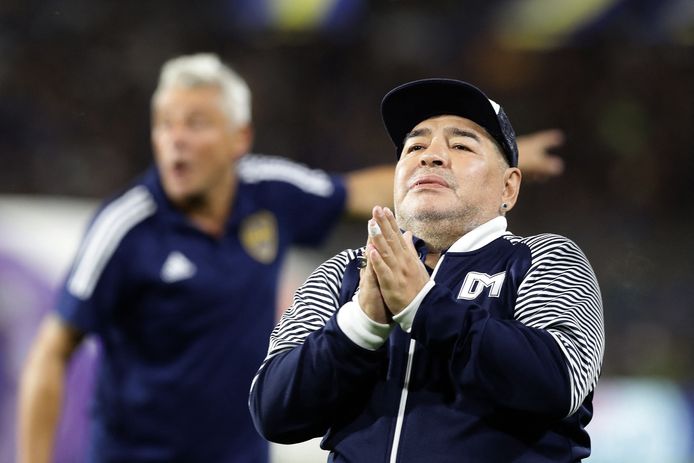 Archiefbeeld. De Argentijnse voetbalster Diego Armando Maradona als coach van voetbalclub Gimnasia uit La Plata. (07/03/20)