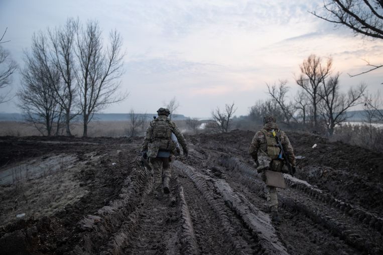Oekraïense soldaten aan het front in Lyman in december. Beeld NYT