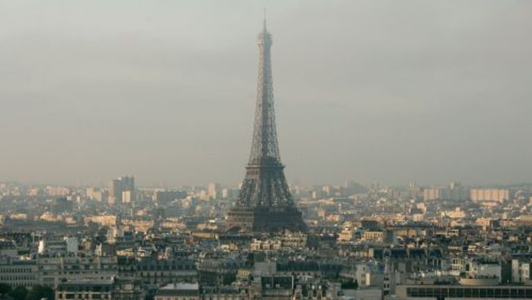 Kwijting Zichtbaar groet Ton voor trap Eiffeltoren | Het Parool