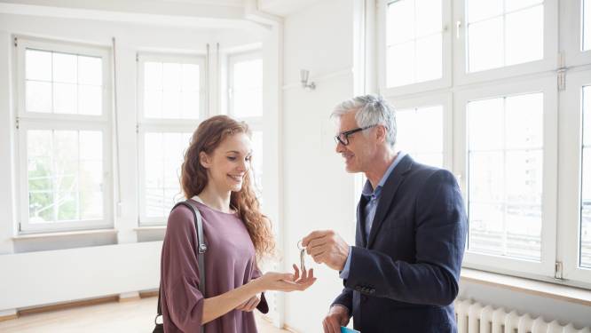 Zoveel kan je extra sparen wanneer je langer bij Hotel Mama blijft