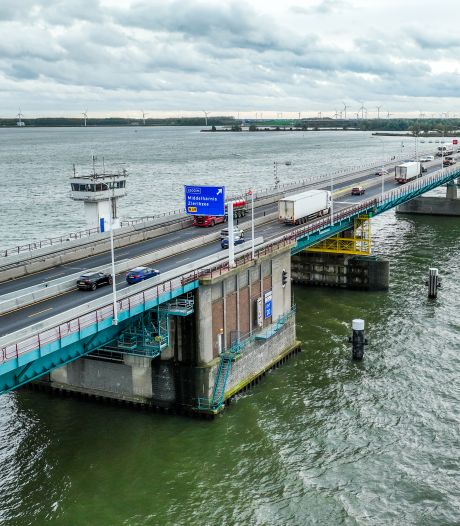 Minister: ‘Haringvlietbrug en Heinenoordtunnel volgend jaar niet tegelijk dicht’