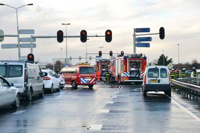Overleden slachtoffers A16 bij Breda zijn twee vrouwen van 43 en 28 jaar, bestuurder (80) verdacht