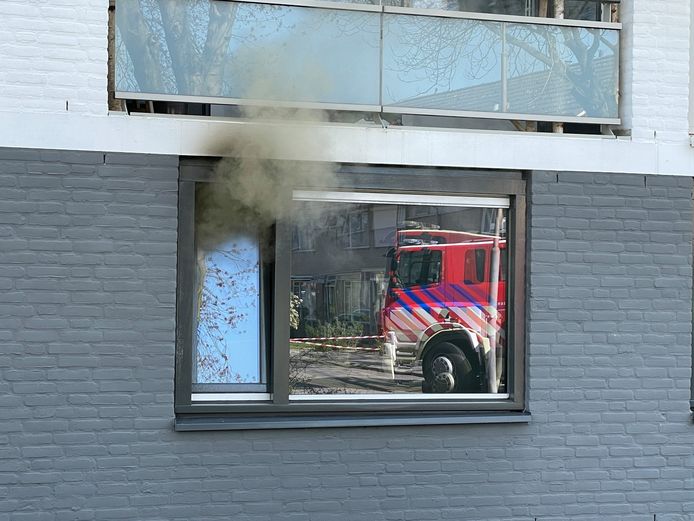 Woningbrand in flat aan de Nijverheidslaan in Veldhoven.