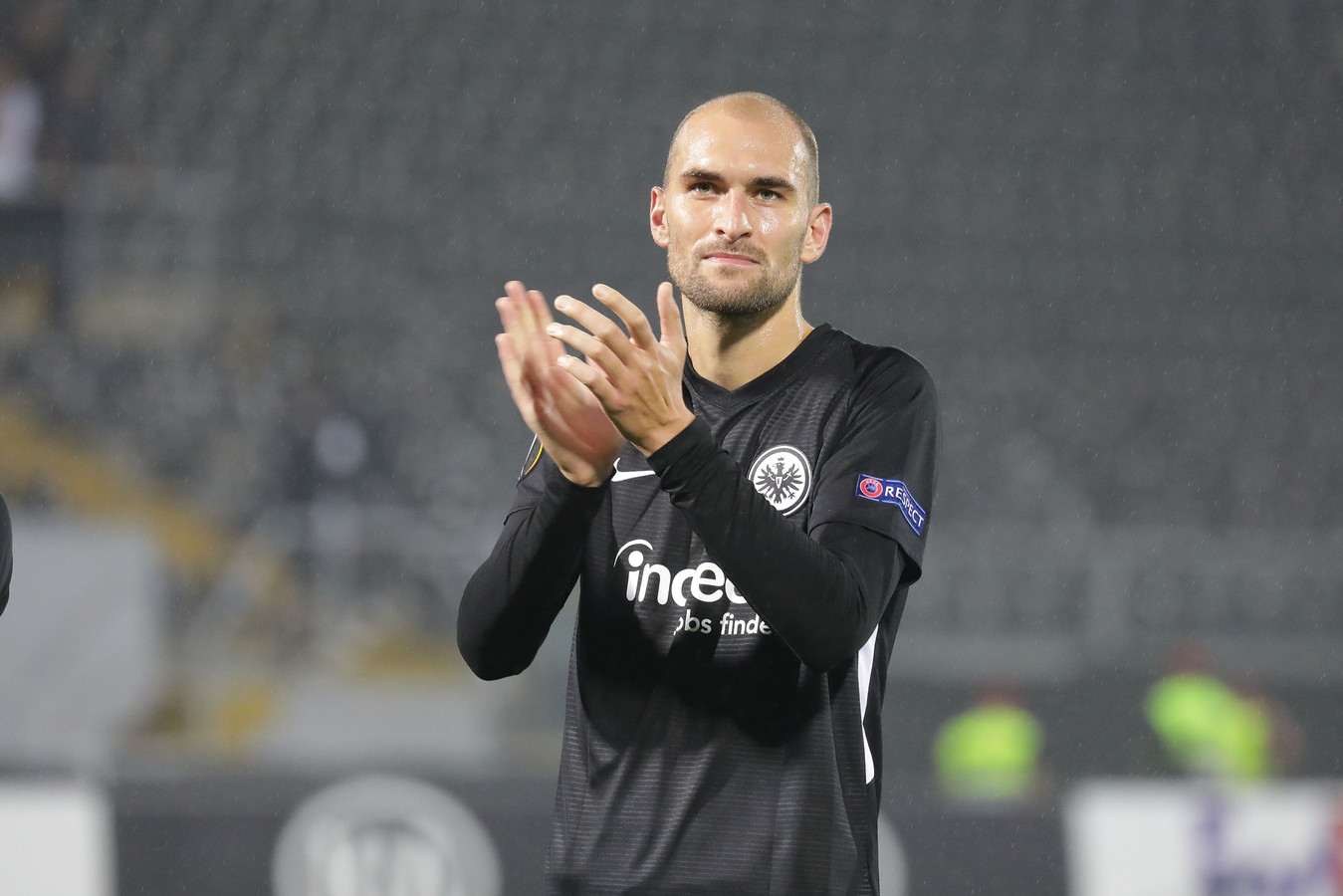 Bas Dost staat rest van het jaar aan de kant bij Eintracht Frankfurt Foto AD.nl