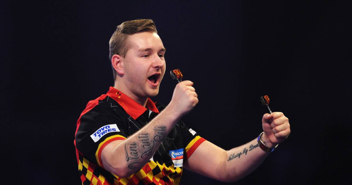 "Come on, let's do this!": Dimitri Van den Bergh én vriendin Evi vol vertrouwen voor WK-opener ...
