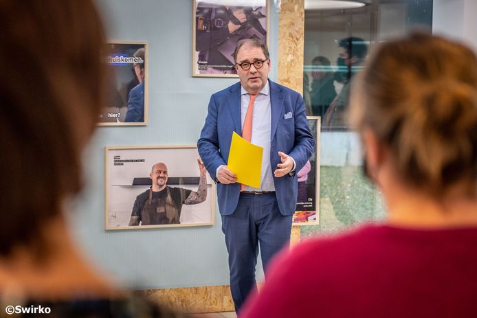 De stad Aalst lanceert een campagne om personeel aan te trekken.