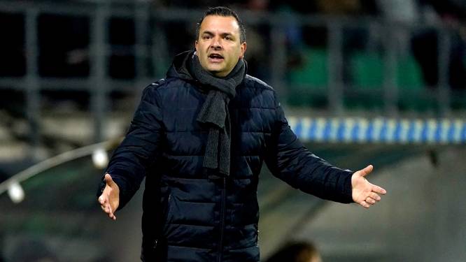 FC Dordrecht hoopt te profiteren van vermoeidheid Eindhoven: ‘Uitdaging is om ze fysiek pijn te doen’