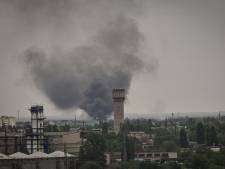 Russen omsingelen Oekraïense leger in Donbas en Poetin bezoekt gewonde soldaten in Moskou