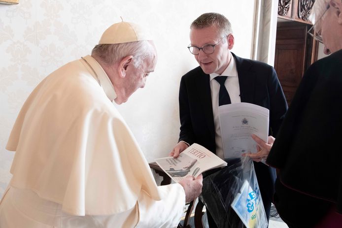 Gentenaar Emmanuel Van Lierde sprak twee keer met de paus en publiceerde een boek over hem.