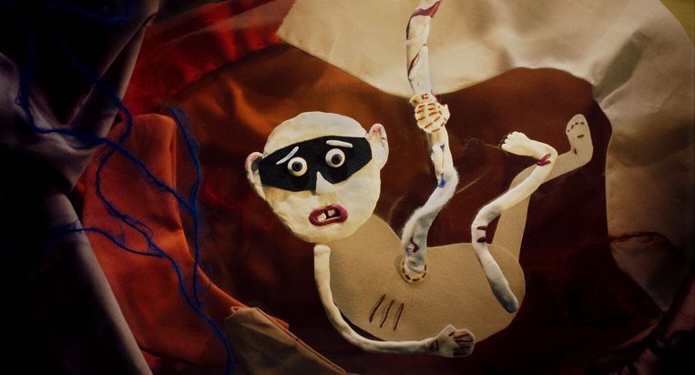 De geanimeerde foetus genaamd Ninjababy in Rakels baarmoeder. Beeld 