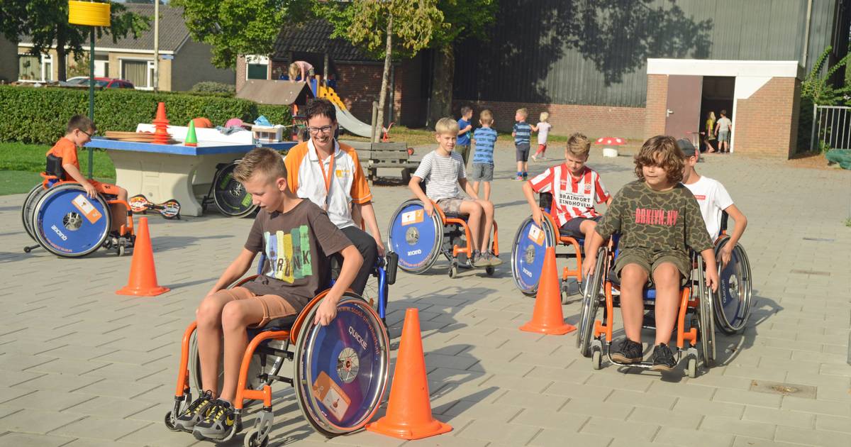 Met een rolstoel scheuren over het schoolplein: ‘Zo leren ze dat álles mogelijk is’