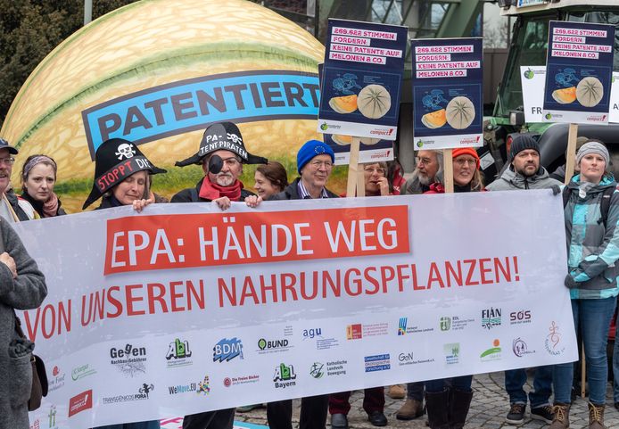 Duitse demonstranten protesteren tegen het patenteren van planten en dieren tijdens een demonstratie vorige maand in München, Beieren.