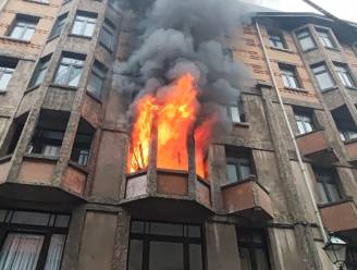 Dode bij zware appartementsbrand in Sint-Gillis