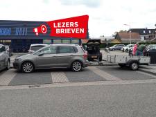 LEZERSBRIEVEN | Krijgen mensen hun rijbewijs tegenwoordig bij een pakje boter? Graag, zo’n foutparkeerapp!
