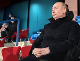 Poetin valt in slaap bij opkomst Oekraïne tijdens openingsceremonie
