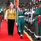 May probeert Afrika voor zich te winnen