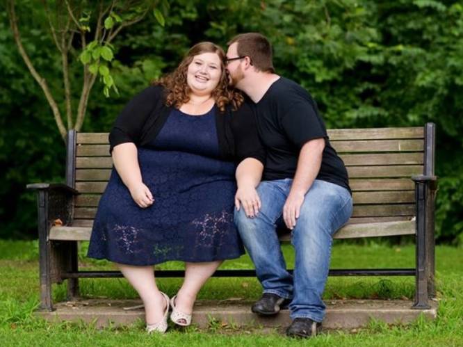 Lexi (27) woog begin vorig jaar nog 220 kilogram. Met twee simpele regels ging er 137 kilogram af en ze is nog amper te herkennen