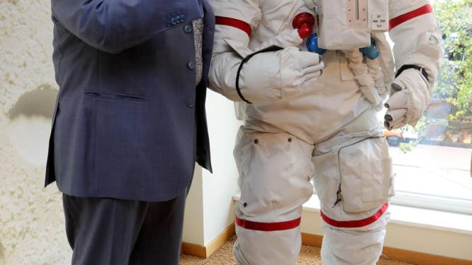 Enige kunstwerk op de maan is van Belg van 92