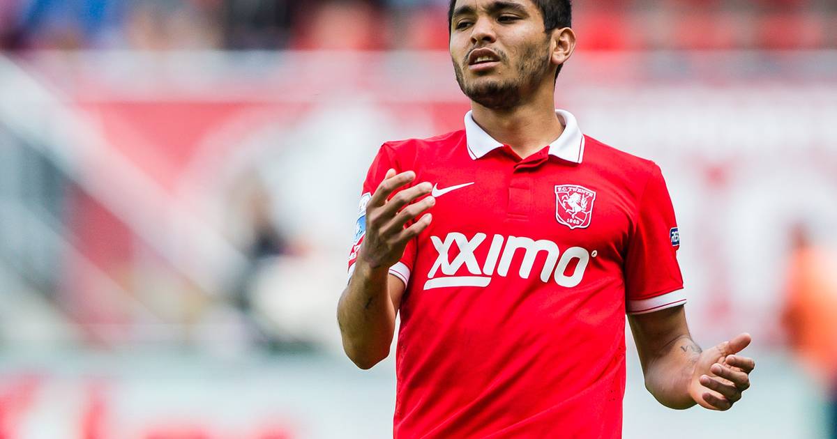 opmerkelijke rol makelaars bij transfer corona nederlands voetbal ad nl