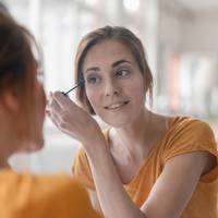 Dít is hoe je je make-up de hele dag fris houdt, zelfs in de zomer