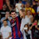 Messi leidt tien man Barcelona langs Elche