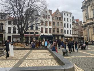 Opnieuw met paard en kar door de stad: Hendrik Conscienceplein decor voor opnames van internationale avonturenreeks ‘Theodosia’