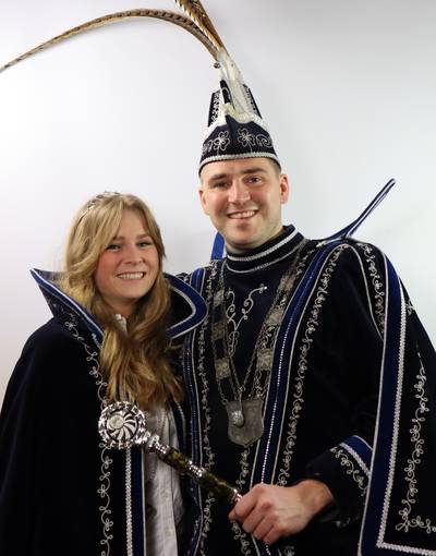 Prins Koen en prinses Dinzy ‘goan voor ghout’ als het nieuwe prinsenpaar van de Paplippels