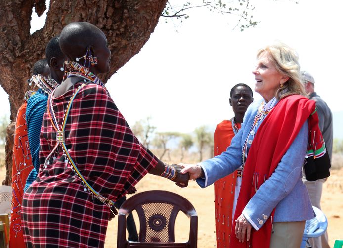 Джилл Байден находится с визитом в Кении, во время своего первого визита в Африку в качестве первой леди США.