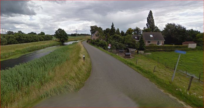 De Kanaalweg tussen Zwolle en Laag Zuthem.