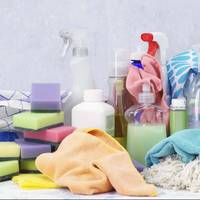 Zó kun je al je schoonmaakspullen overzichtelijk opbergen