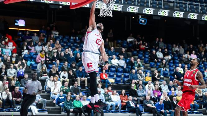 BASKET ACTUA.  Antwerp Giants en Kangoeroes Mechelen springen naar de leiding in Elite Gold * Zondag topaffiche Oostende-Den Bosch *