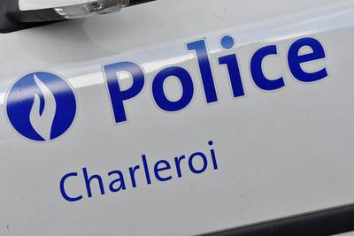 Dronken man (22) met neppistool gearresteerd na gijzeling in een school in de buurt van Charleroi