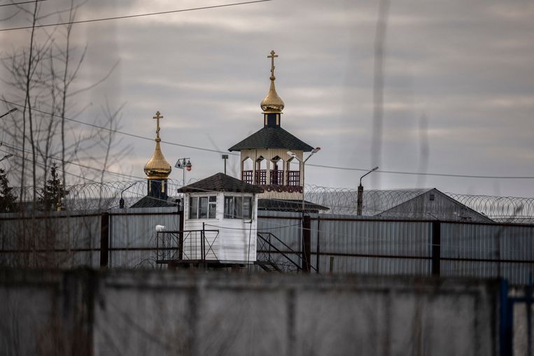 Beeld van een orthodoxe kerk op het terrein van strafkolonie nummer 2 in de Russische stad Pokrov op 1 maart 2021. Beeld AFP