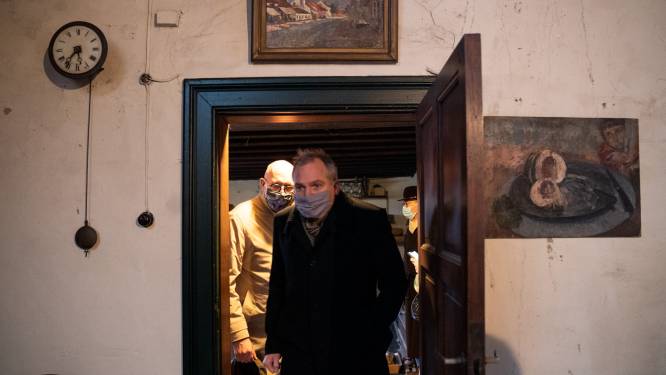 Erfgoedminister bezoekt huis van kunstschilder Marten Melsen: “De authenticiteit is indrukwekkend”