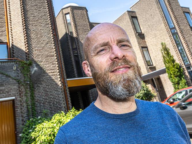 Rien wil subsidie voor onderhoud aan zijn ‘condoomwoning’ in Zwolle en stapt naar rechter