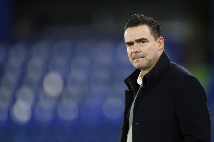 De erfenis van Marc Overmars belast de pogingen bij Ajax een vrouwvriendelijker werkklimaat te creëren.