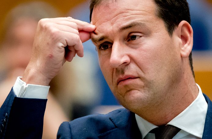 Lodewijk Asscher (PvdA) tijdens het debat in de Tweede Kamer over de voortgang van de kabinetsformatie.