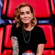 Anouk schoont social media op en ontvolgt gelijk verloofde