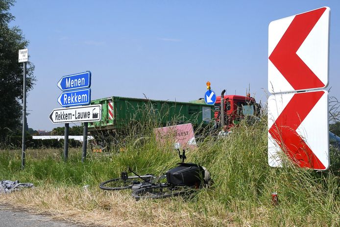 Het ongeval gebeurde op het kruispunt van de Dronckaertstraat met de N58 in Lauwe, op de grens met Rekkem.